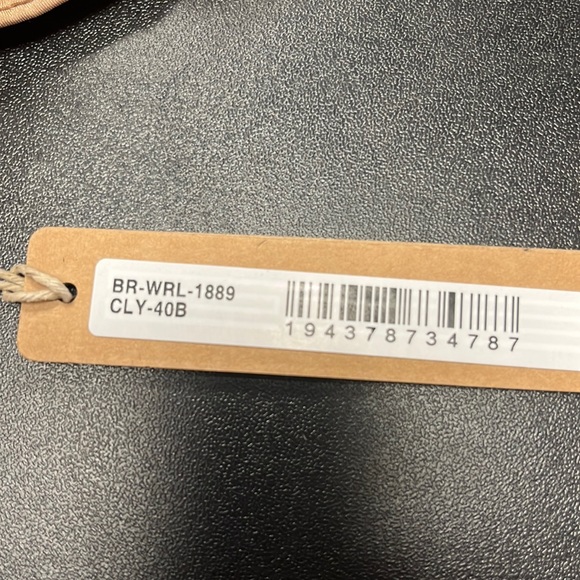 SKIMS T-shirt Demi Bra - Picture 7 of 9